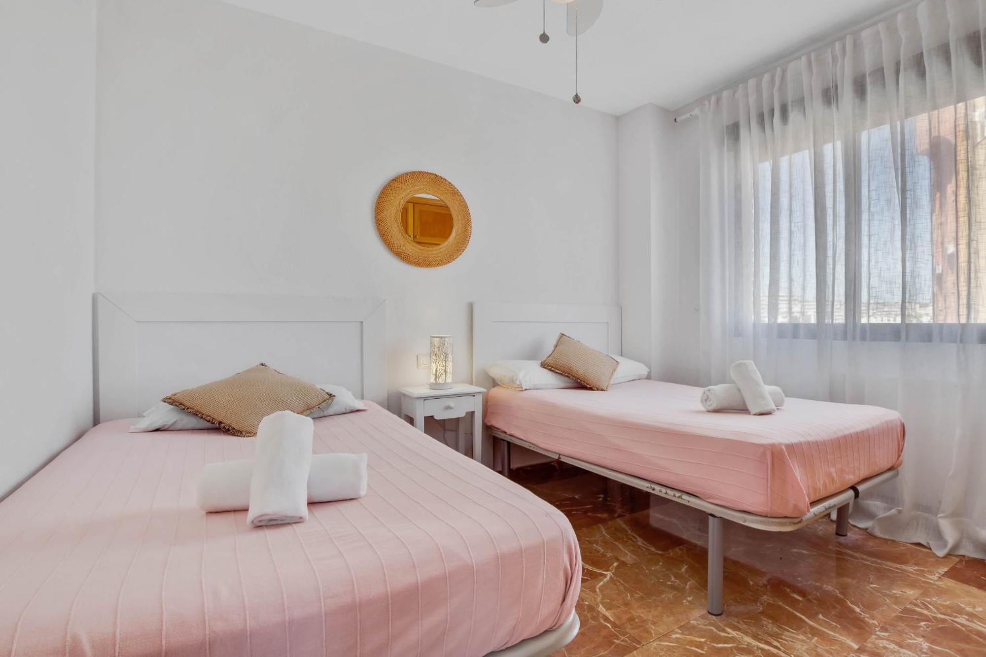 Fontana 5D By Ivi Real Estate Apartment ตอร์เรโมลิโนส ภายนอก รูปภาพ
