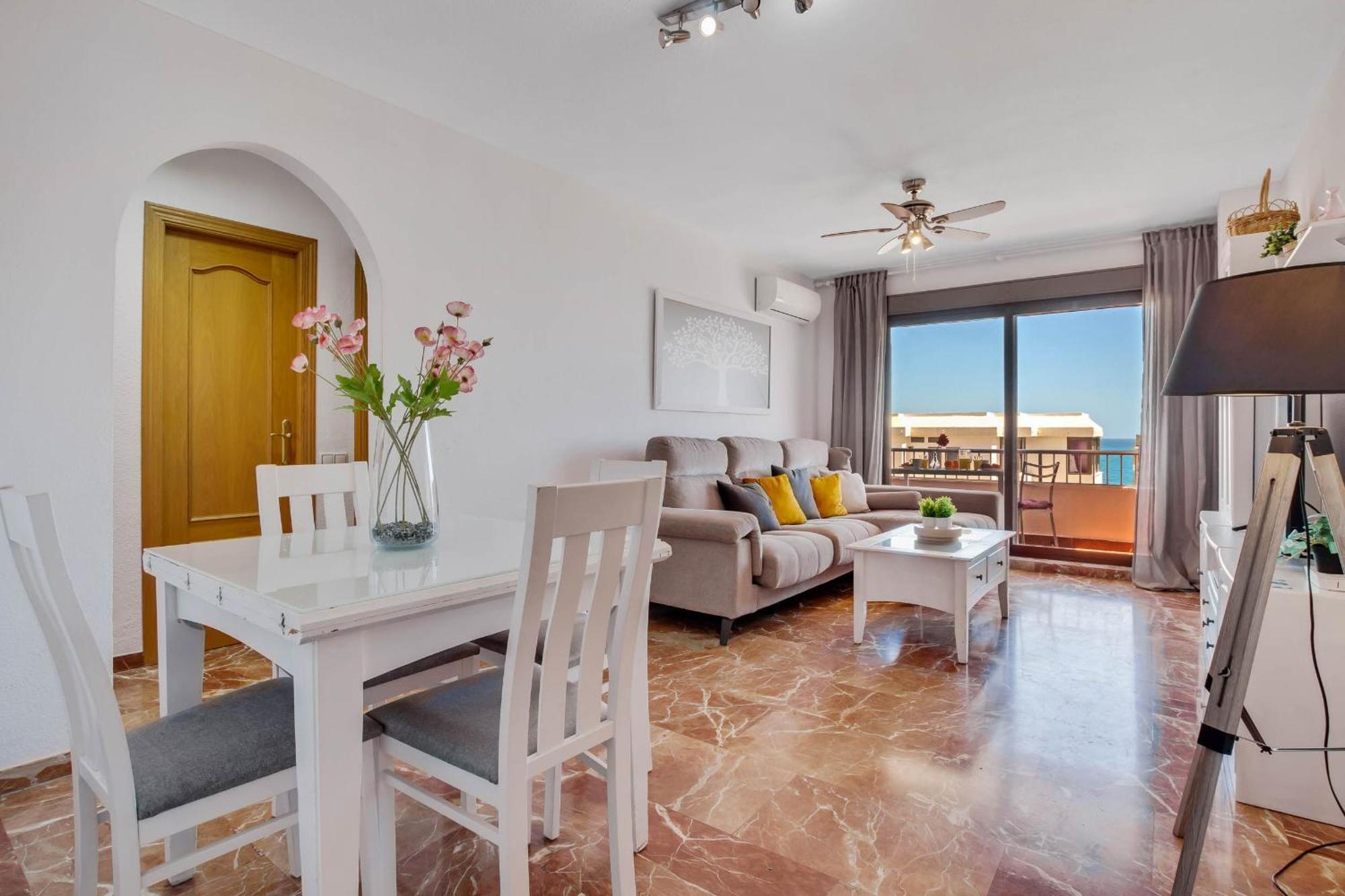 Fontana 5D By Ivi Real Estate Apartment ตอร์เรโมลิโนส ภายนอก รูปภาพ