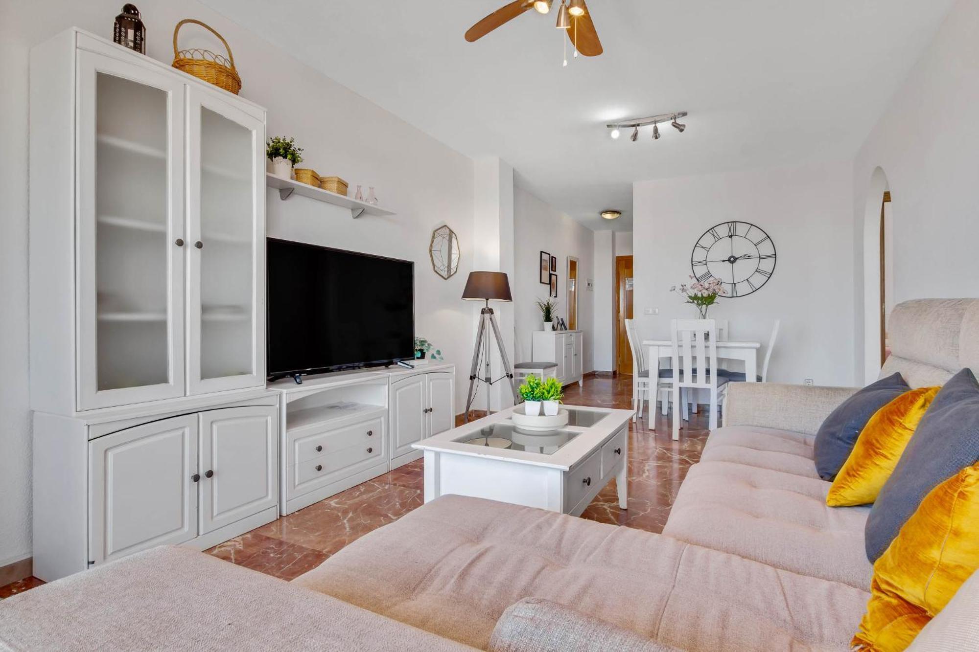 Fontana 5D By Ivi Real Estate Apartment ตอร์เรโมลิโนส ภายนอก รูปภาพ